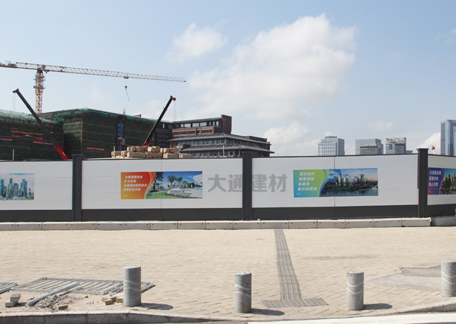 深圳施工用什么圍擋？建議選用深圳大通裝配式鋼圍擋